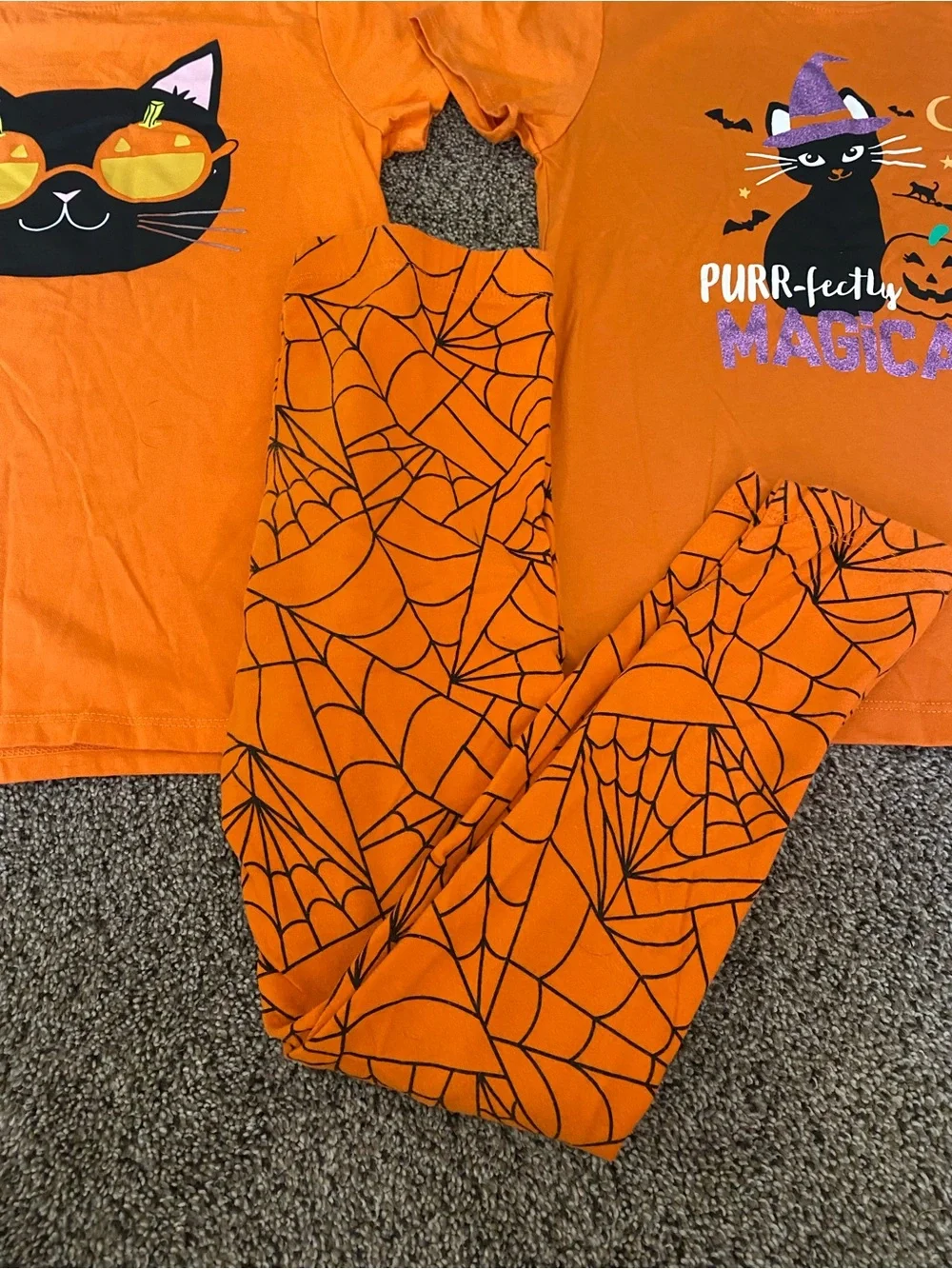 Girl’s Size 6/6x Halloween Graphic Tees and Leggings